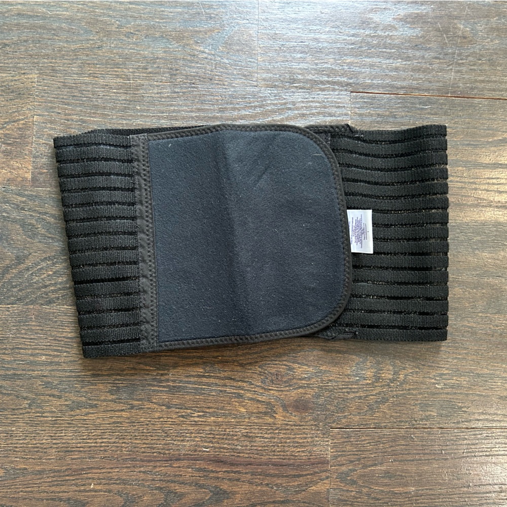 Velcro belly band   Babies R Us brand  black   Small